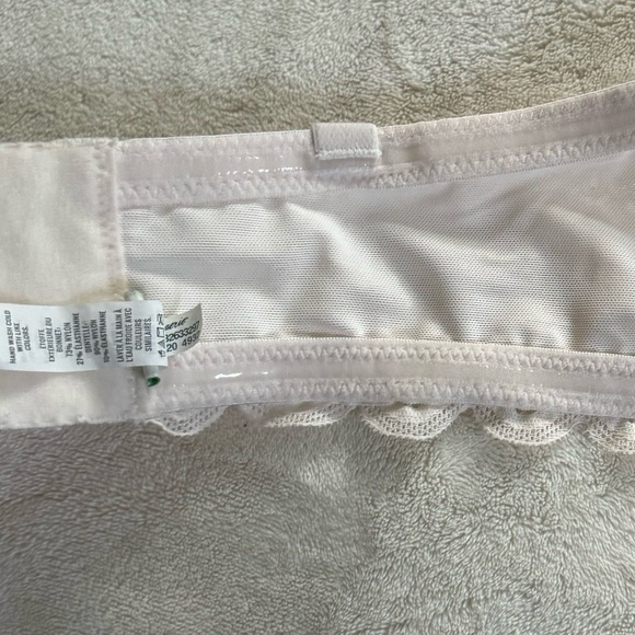 Aerie Real Happy Ivory Strapless Multiway Bra - Picture 6 of 16